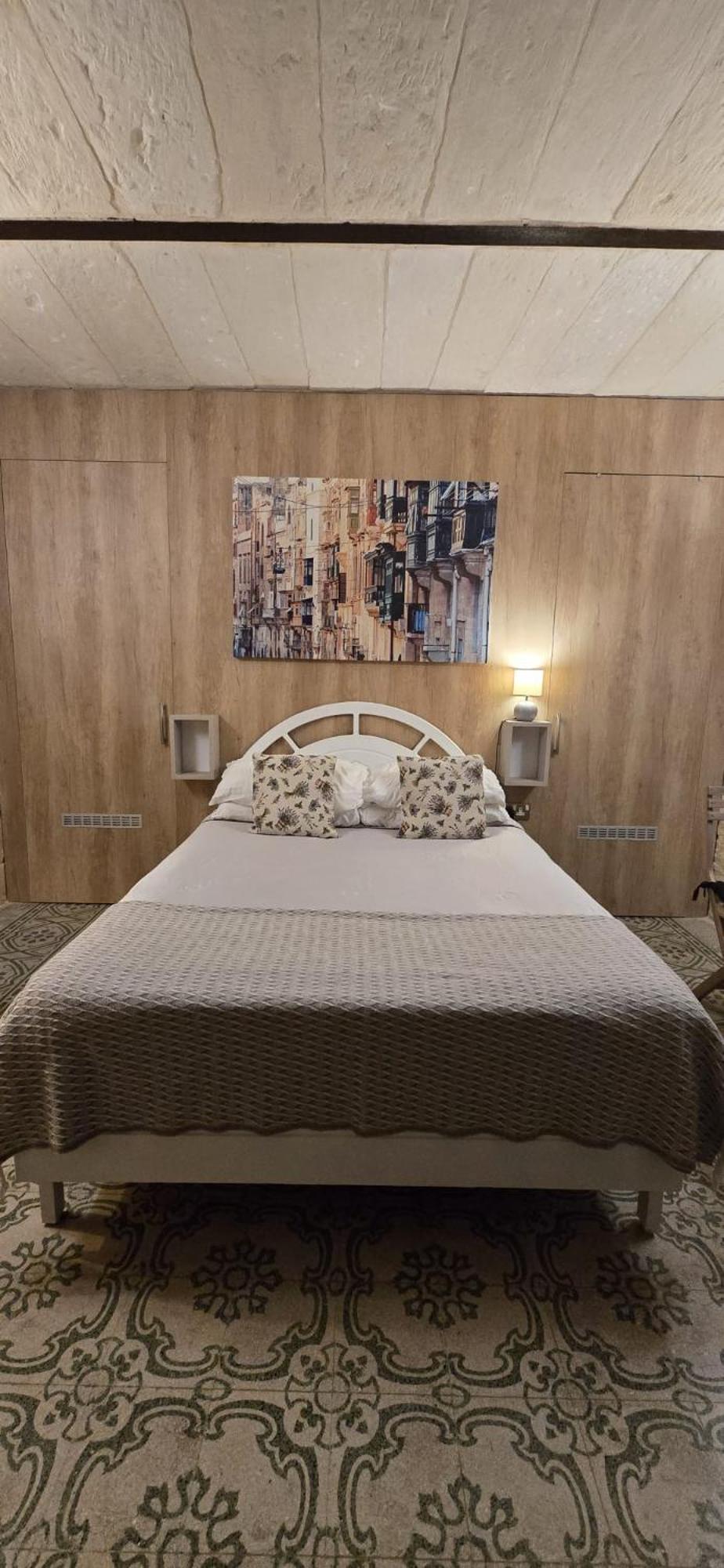 Servants' Quarters Studio Apartment Валлетта Екстер'єр фото